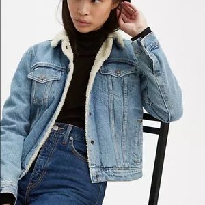 Levi original Sherpa trucker jacket